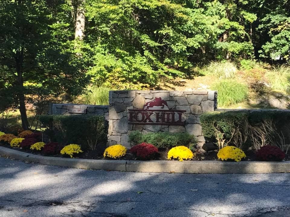 A stone sign labeled