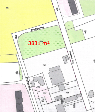 Lageplan mit einer grünen, 3831 m² großen Parzelle neben Straßen und nahegelegenen Gebäuden.