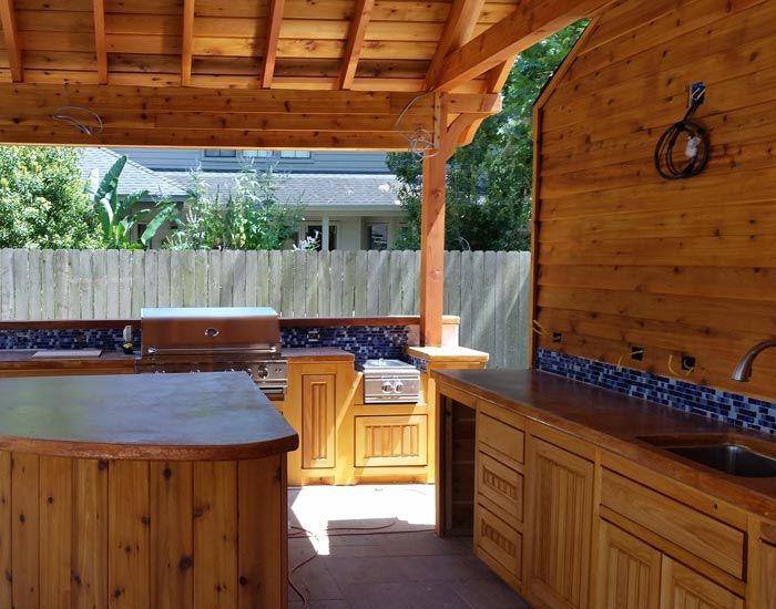 Outdoor Kitchens
