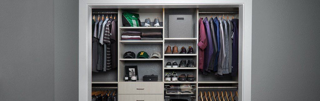 Custom Reach-In Closet Systems