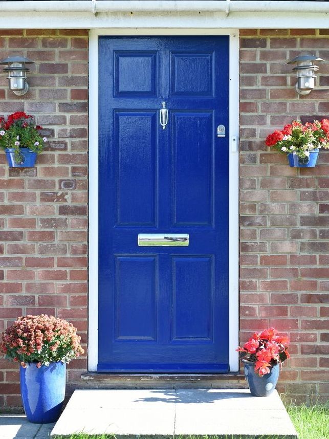 Beautifully painted blue front door by professional painter and decorator. | Painting your front door. 