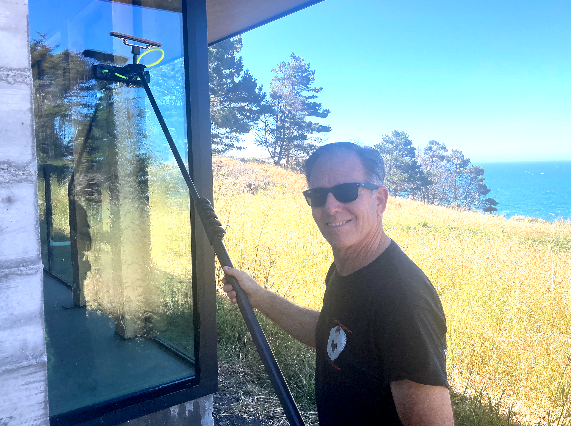 Randy  Fredericton window cleaning