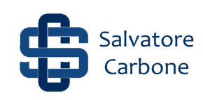 Logo blu con le lettere SC intrecciate e la scritta “Salvatore Carbone” in blu scuro