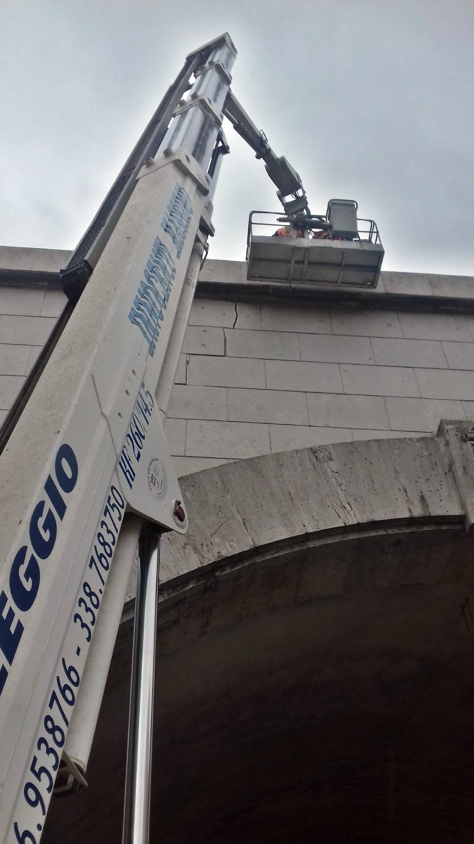 Gru e ponte