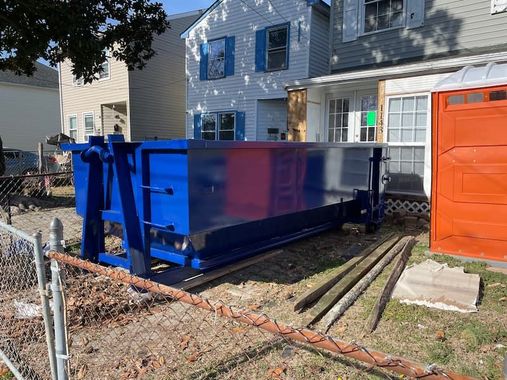 7-yard concrete and debris dumpster rental in Hampton Roads, VA