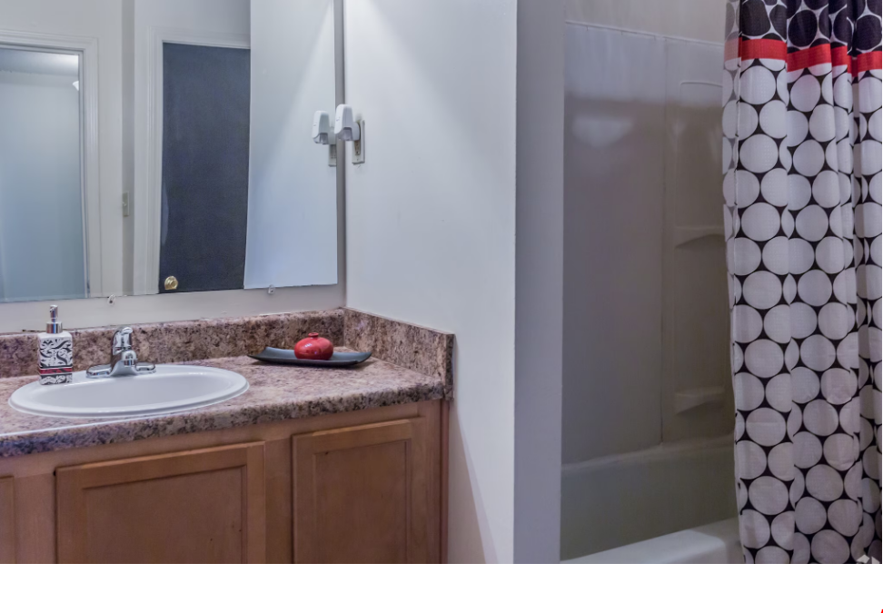 hillcrest apartments bathroom