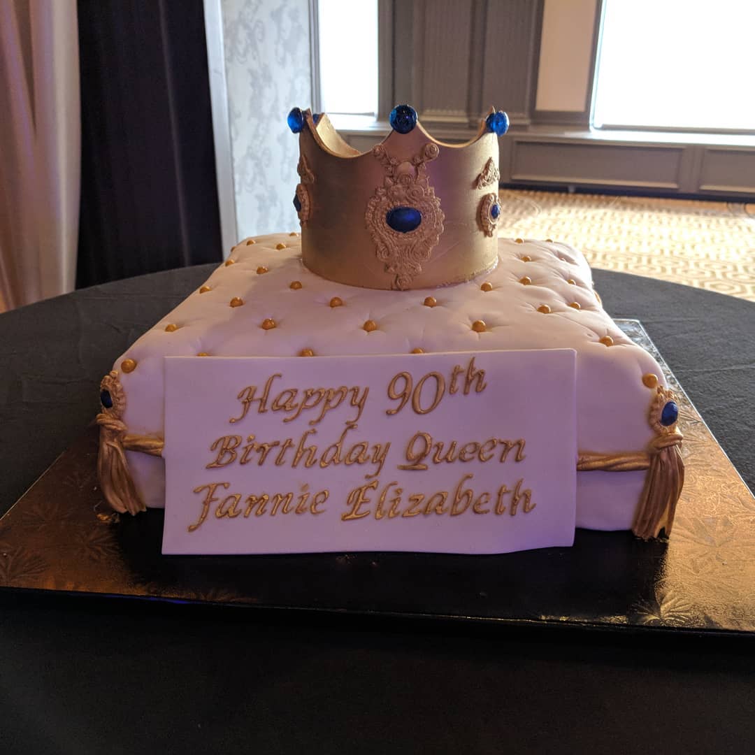 Jennifer's Crown cake