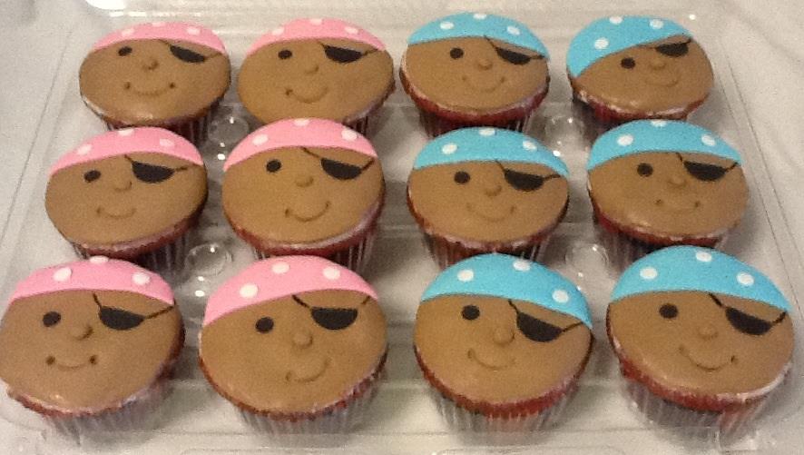 Jennifer's Pirate cupcakes