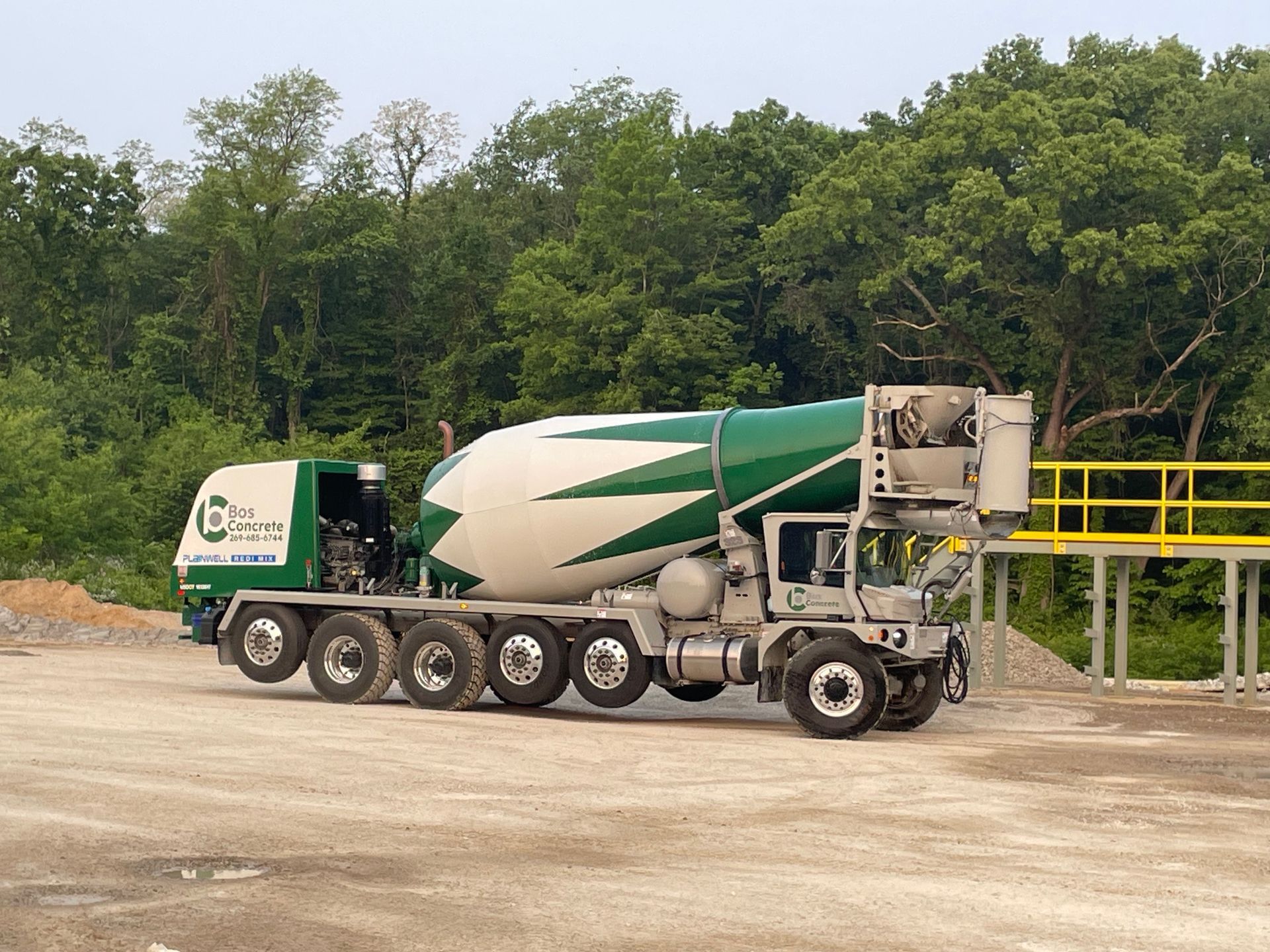 Concrete delivery near Paw Paw, MI