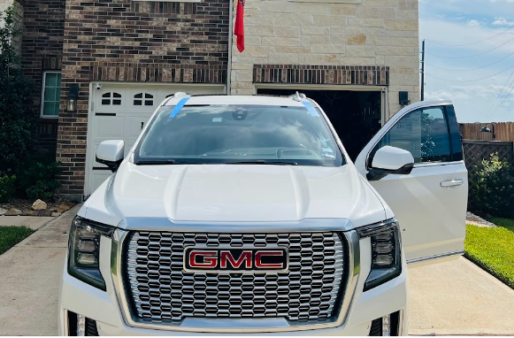 Auto glass replacement near me in Houston, TX