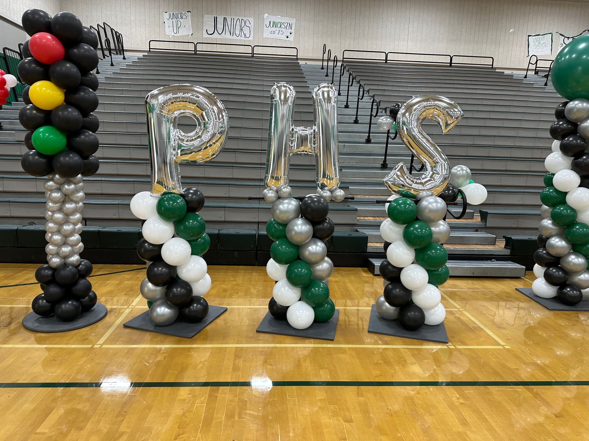 Balloons spelling