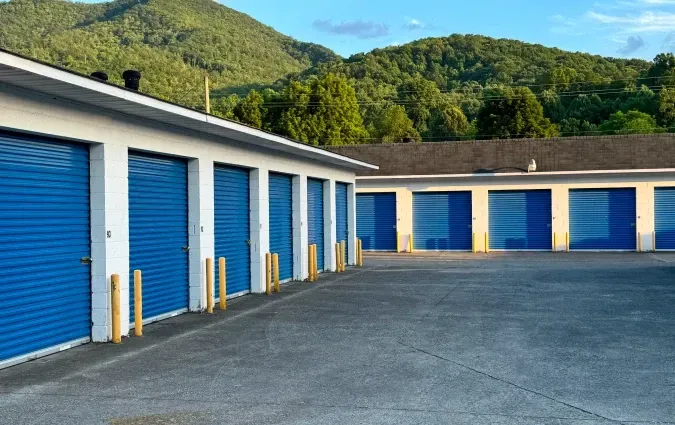 Drive Up Unit Row
