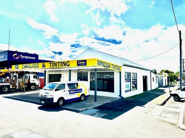 Heat Blower Being Used in Window — O'Brien Carglass & Tinting in Mareeba, QLD