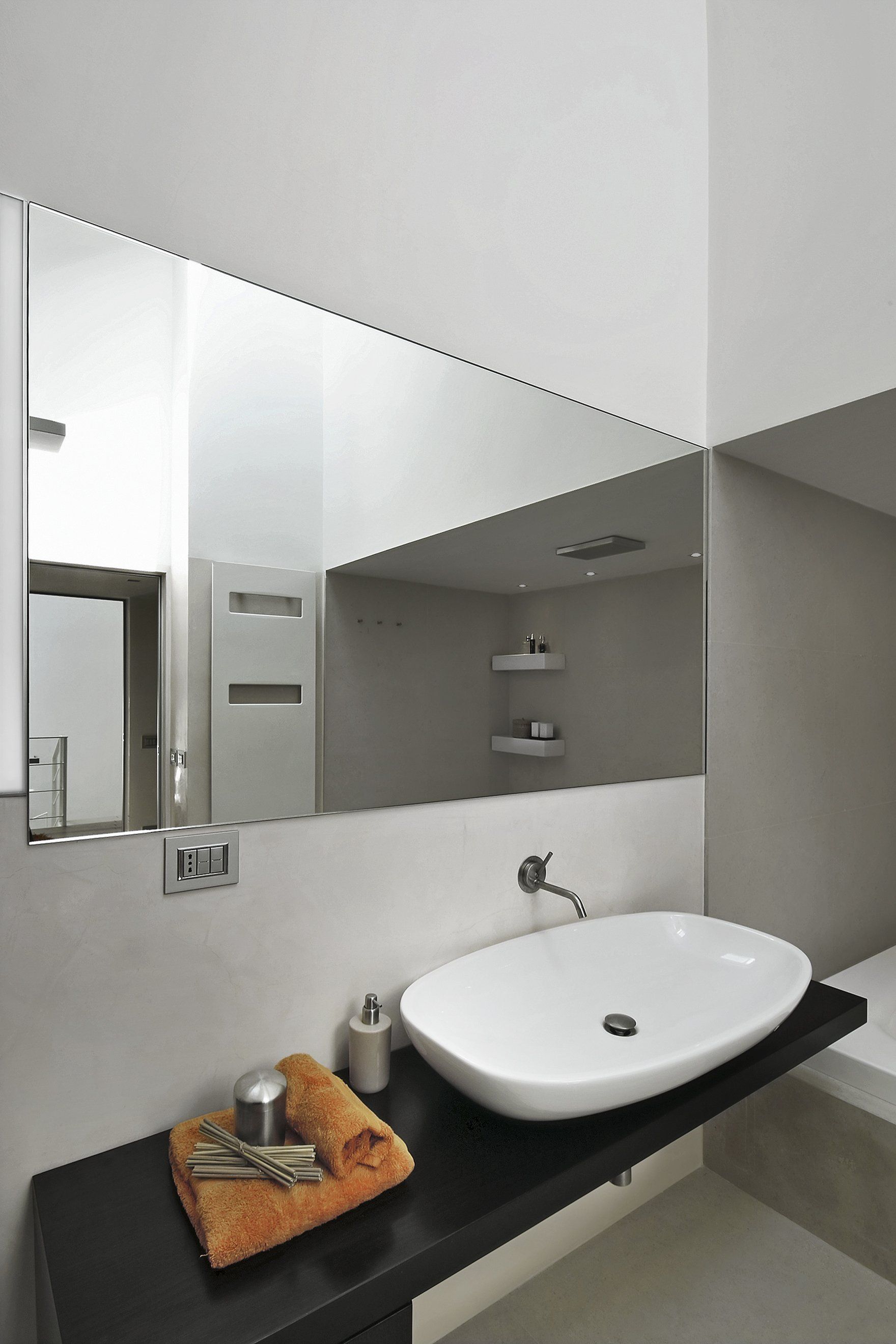 Mirrors_Arga_Renovation