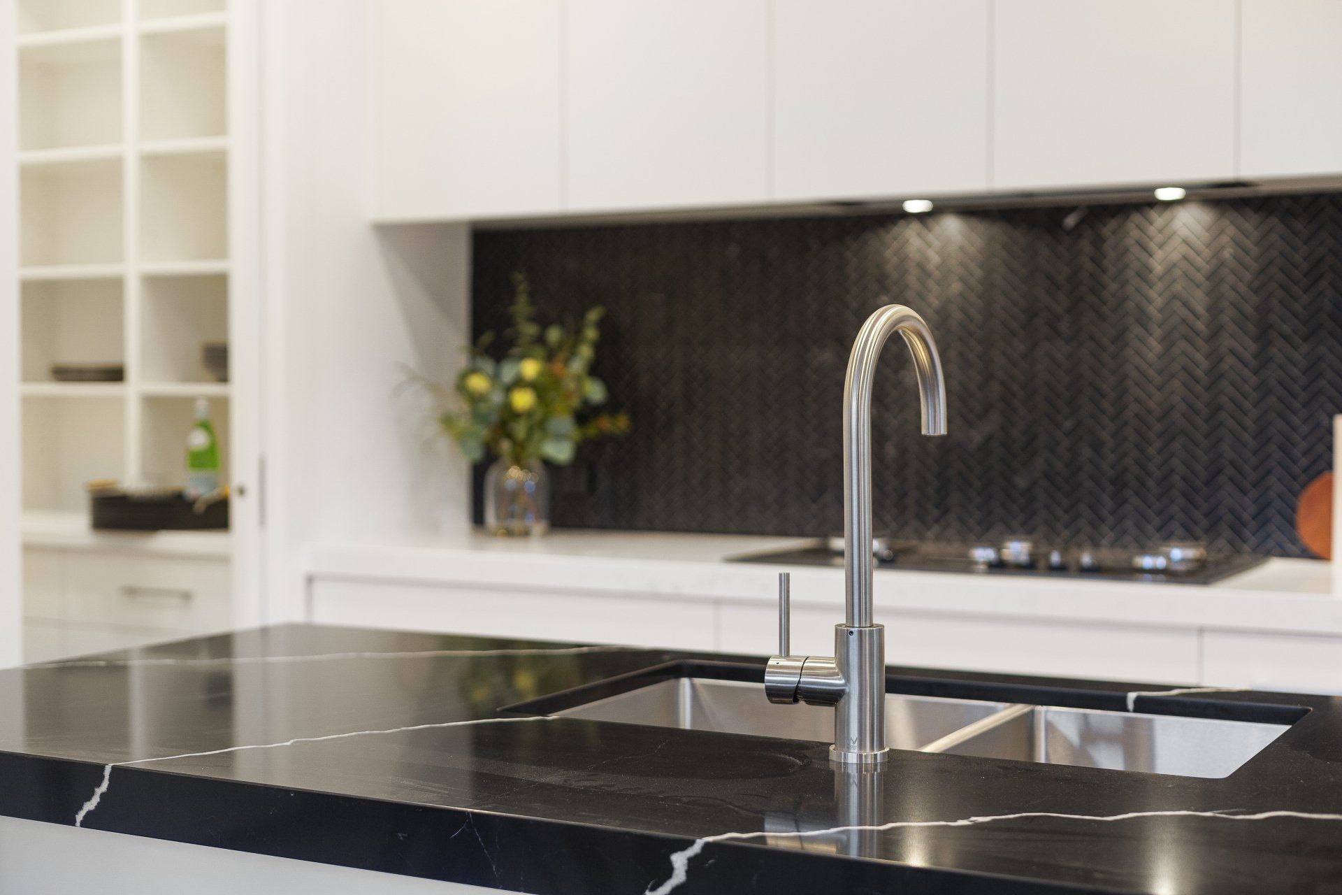 Modern_Kitchen_Arga_Renovation