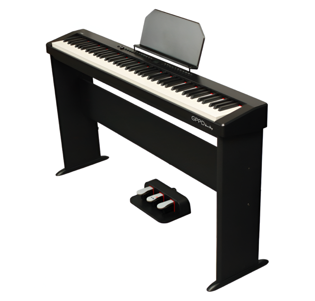 GPPD Home stage C8 zwart met pianokruk en driepedalen op een witte achtergrond.