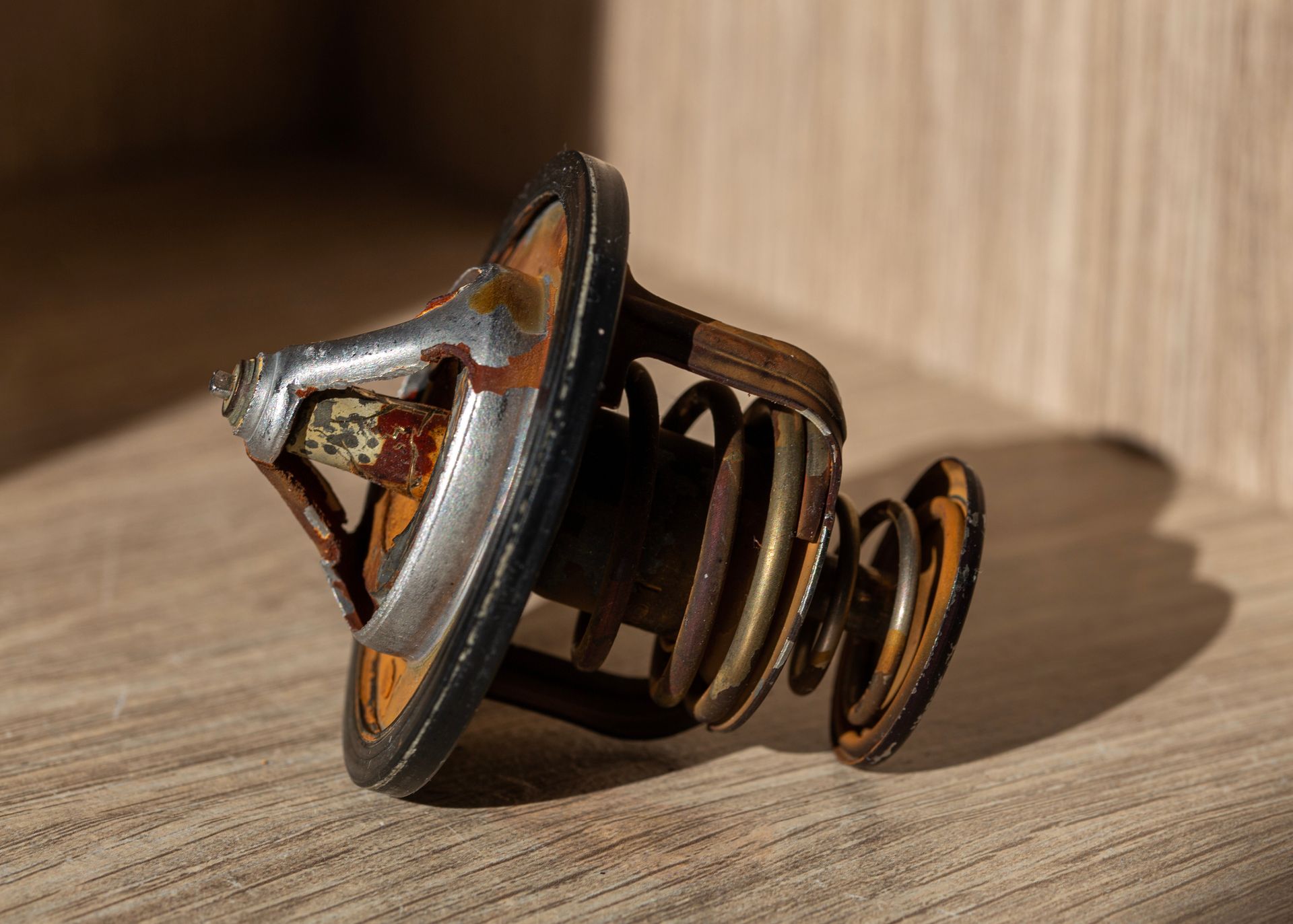 How To Tell When Your Engine Thermostat Is Failing and Your Car Heating Doesn't Work Properly