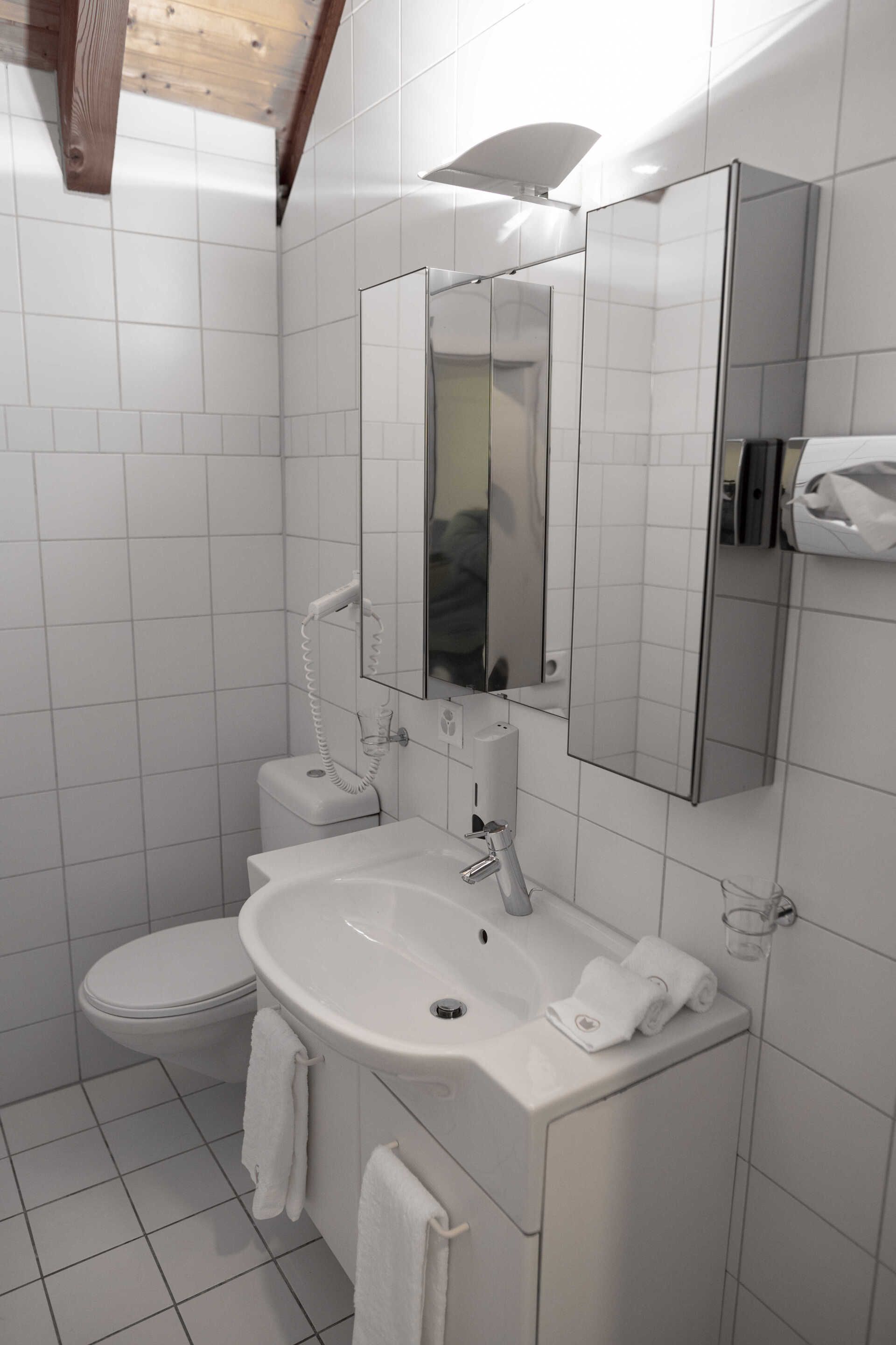 Studio zu vermieten Swiss Hotel la Couronne - Voll ausgestattetes Badezimmer