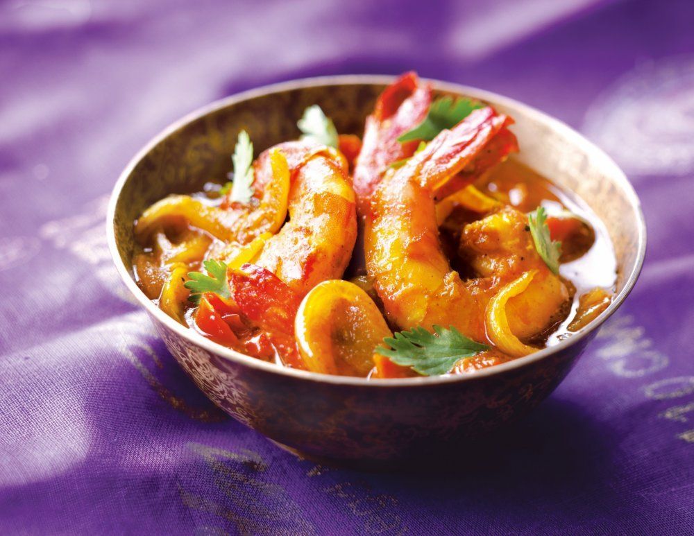 Bol de crevettes en sauce