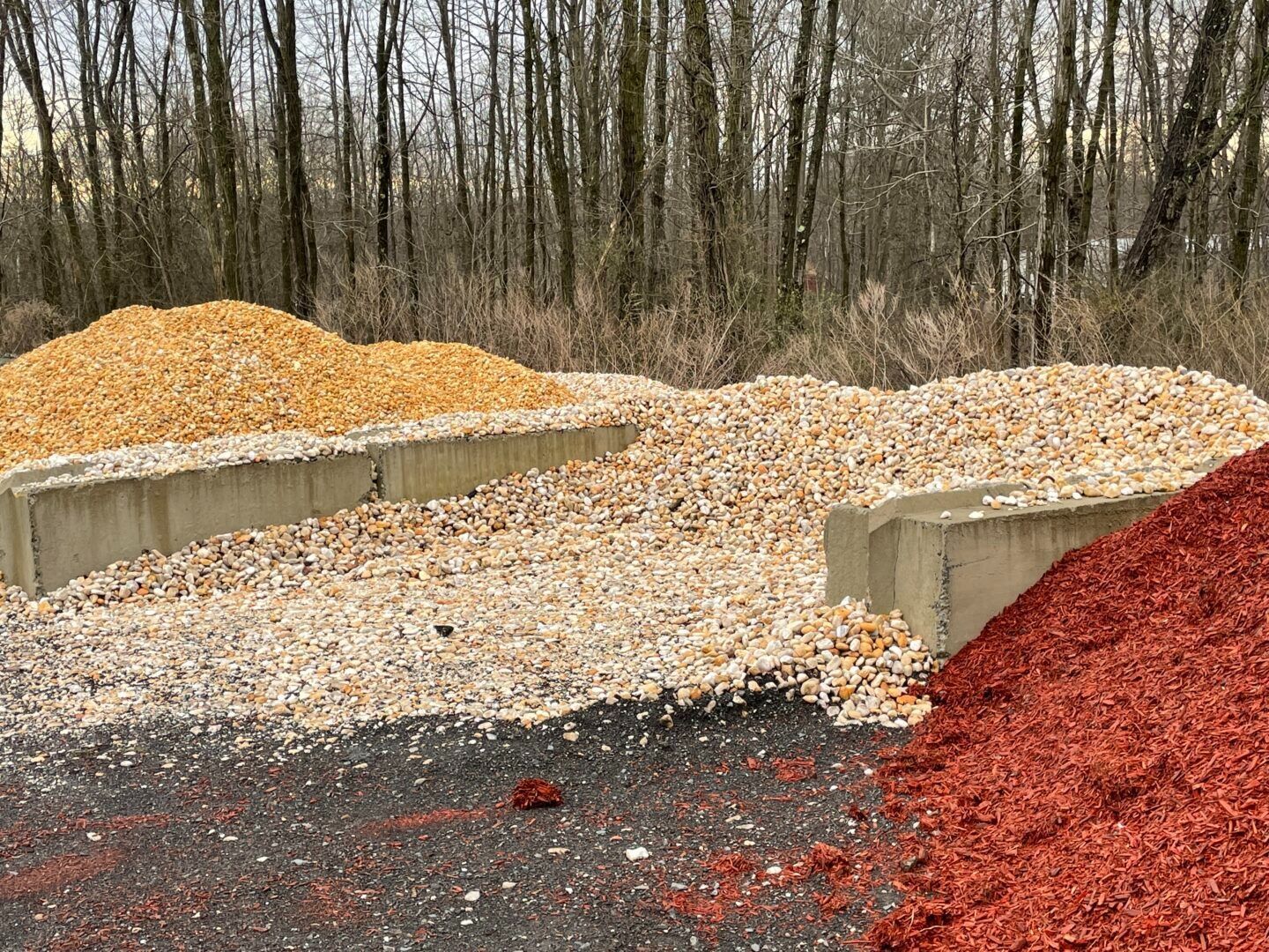 multiple pies of mulch