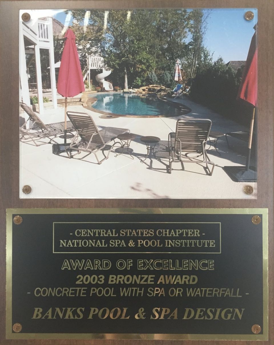 2003 Bronze Award — Stilwell, KS — Banks Blue Valley Pool