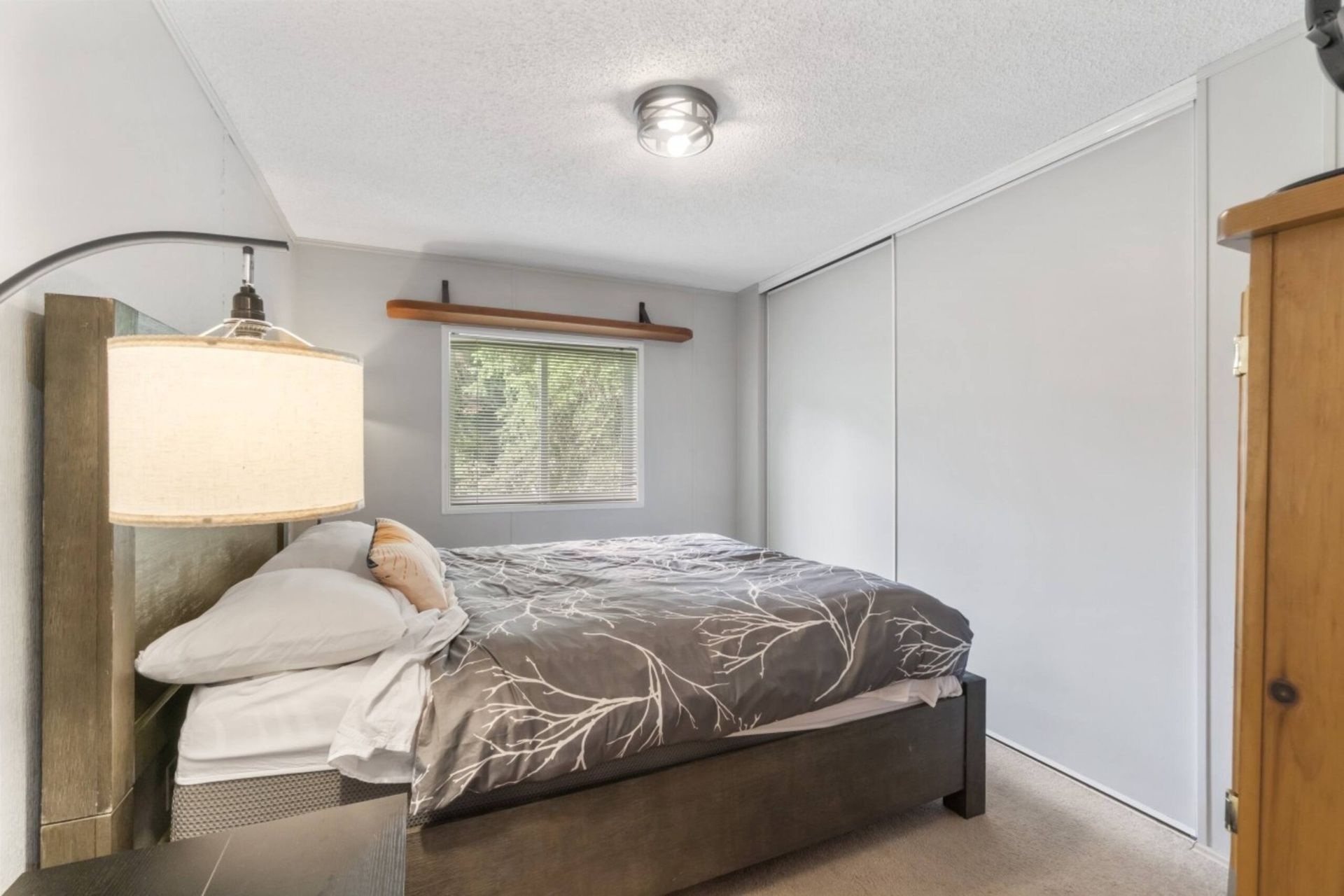Lakeview House photo 11