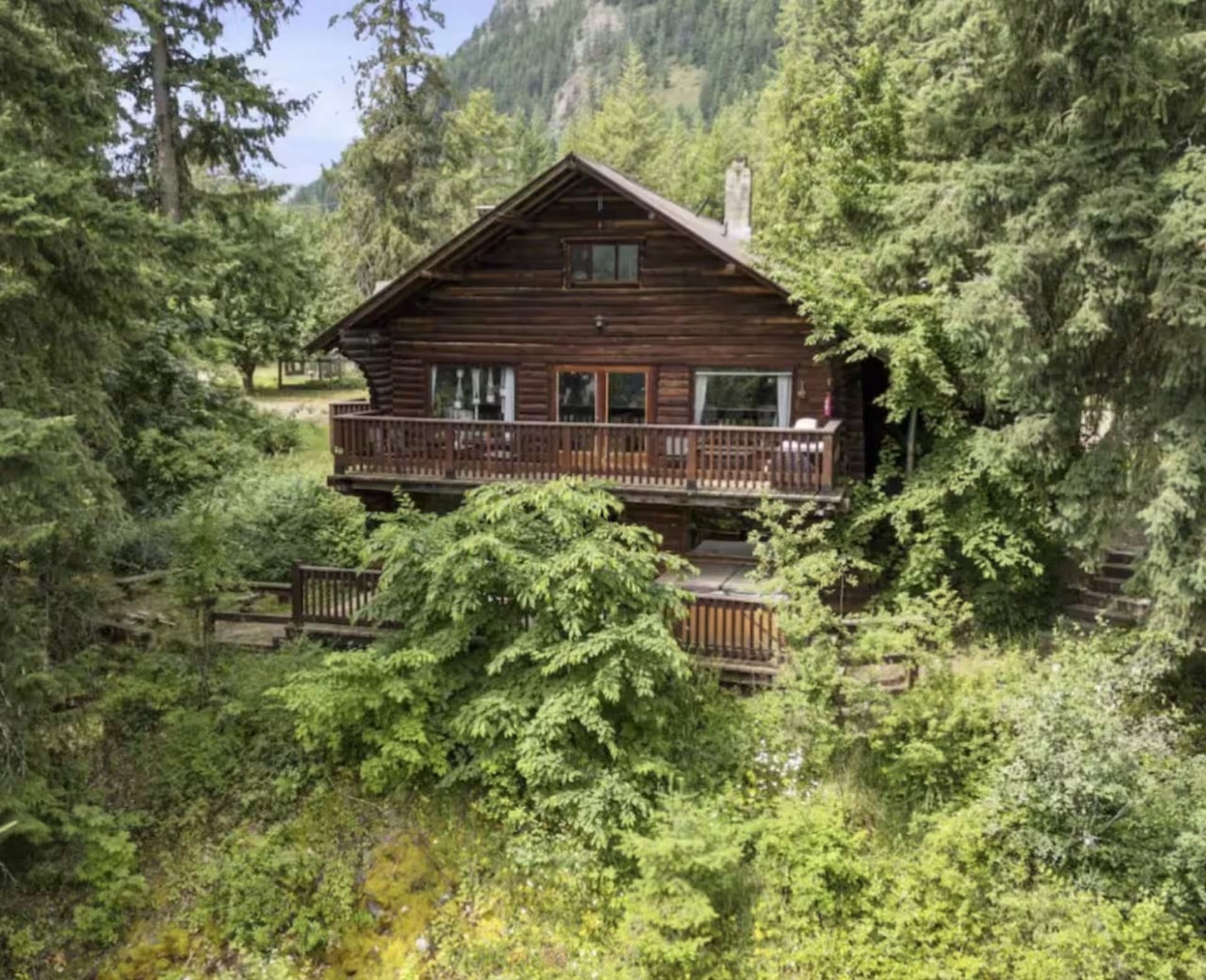 Log House at Heritage Hill Retreat