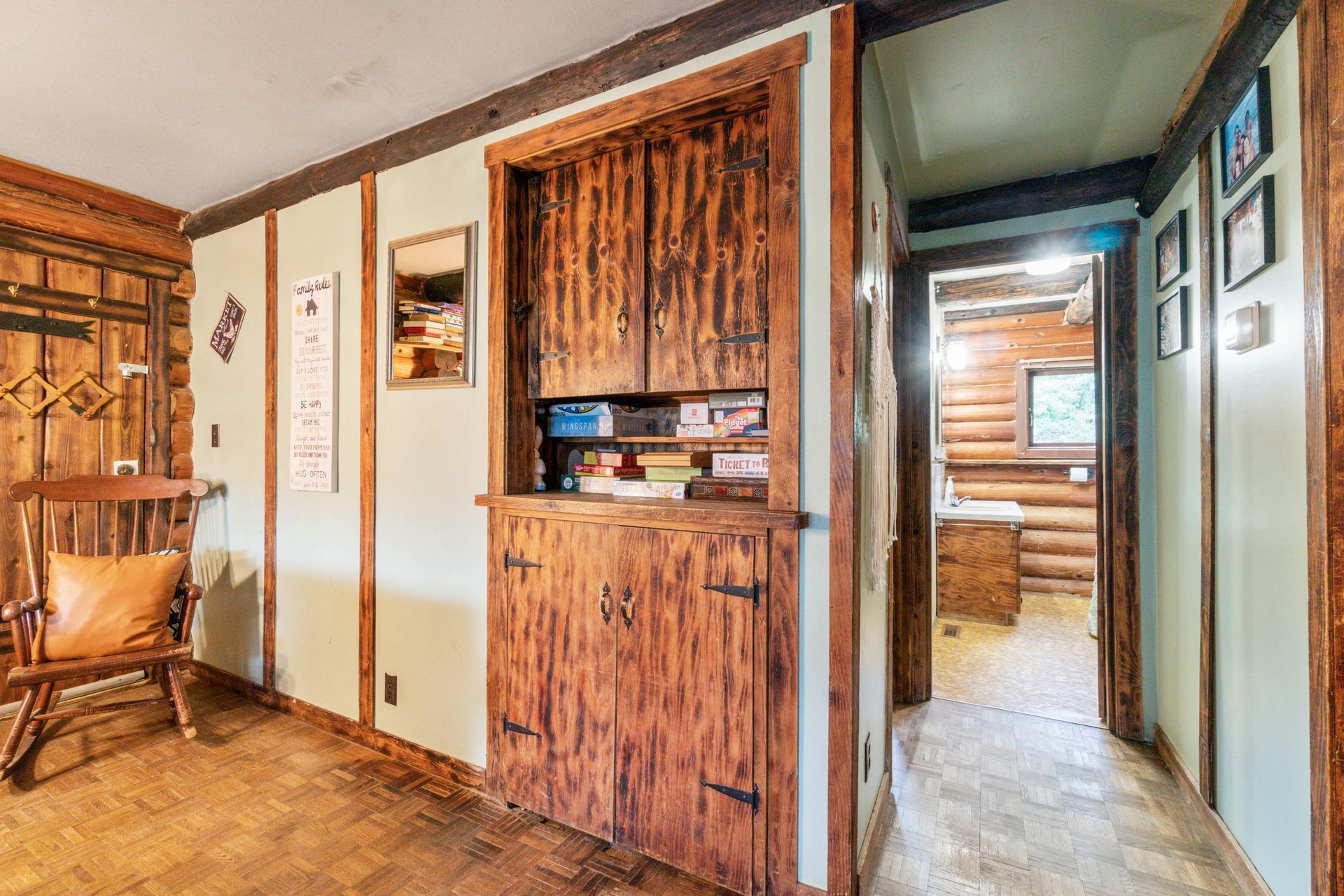 Log House feature