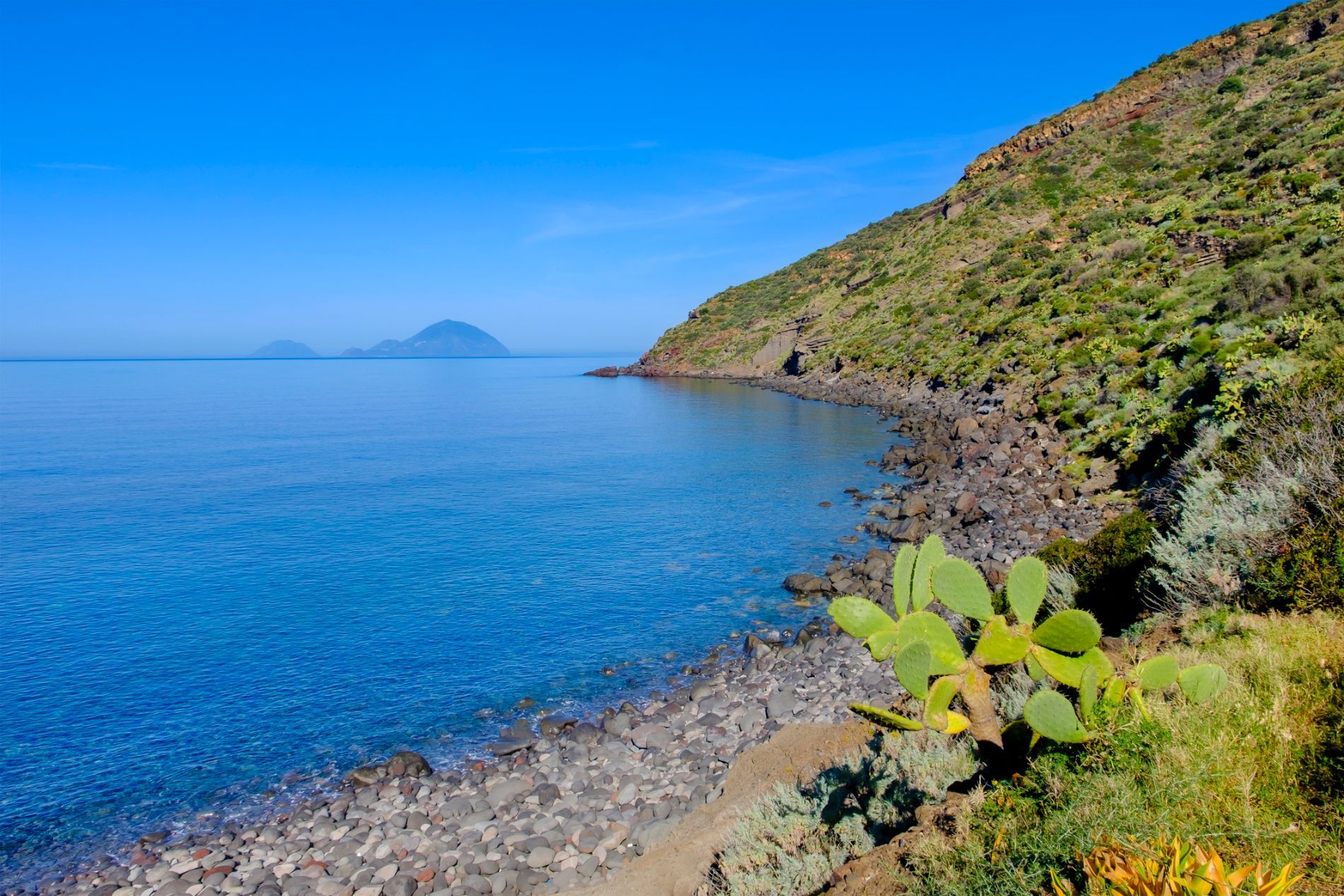 spiaggia delle isole Eolie