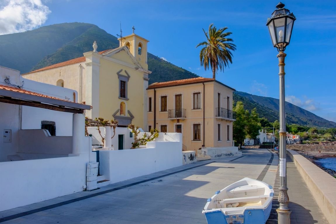 borgo delle isole Eolie