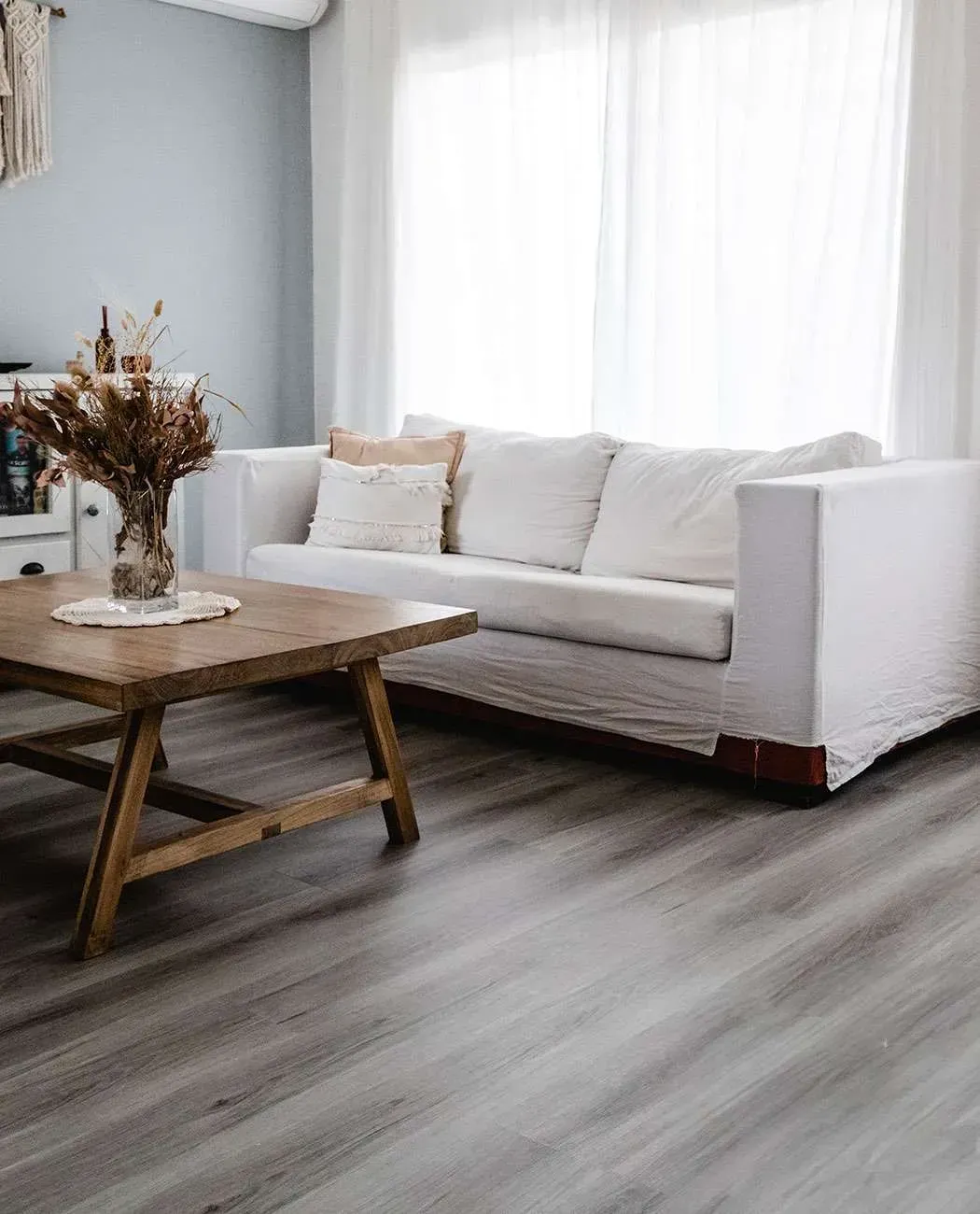 PISO VINÍLICO SPC GRIS
