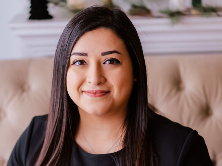 Yazmin, Lead Corporate Photographer