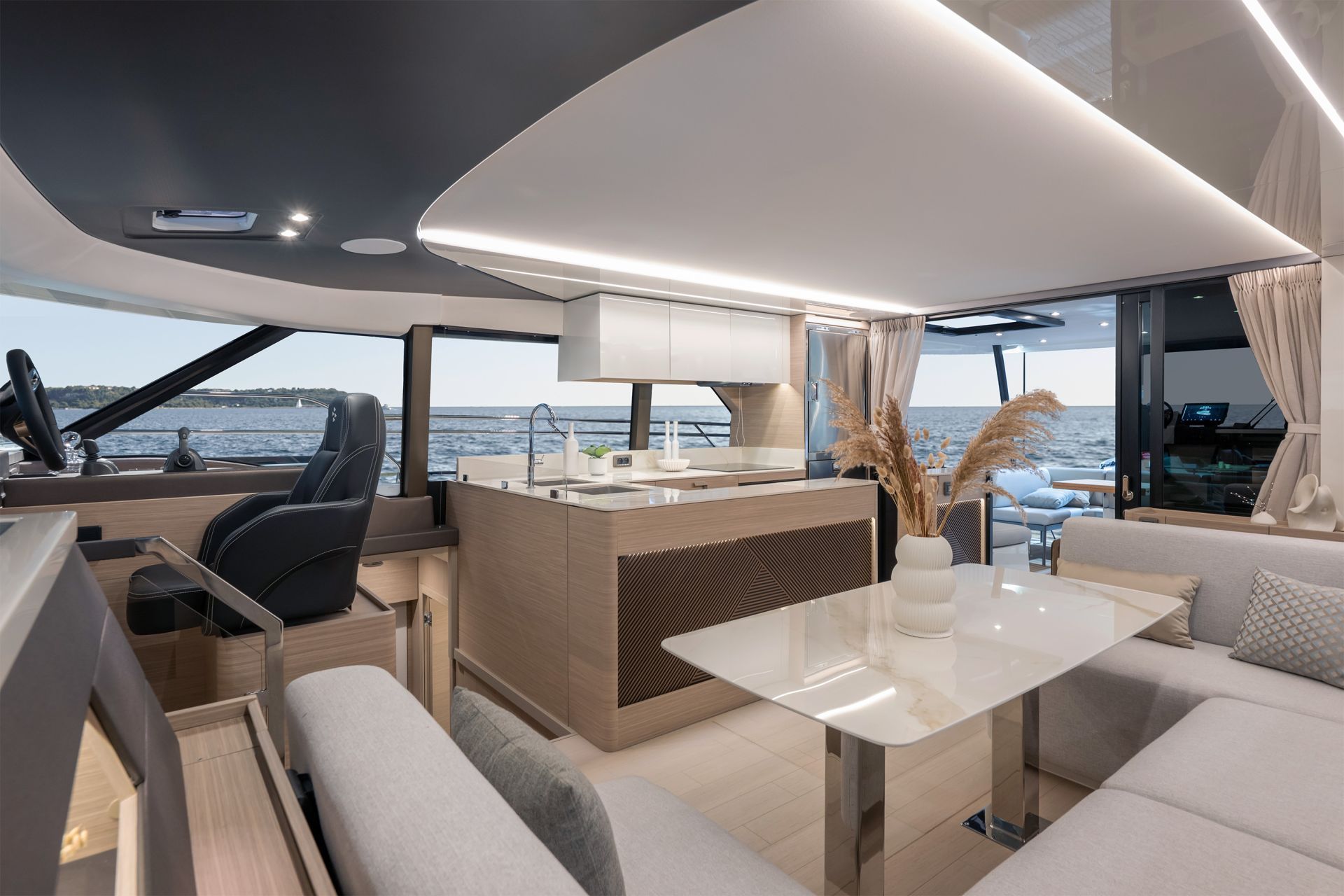 Business on a Boat - with Chris Paddey.  Strategy. Creativity. Impact.
