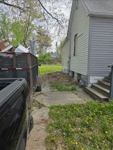 Takeaway Hauling truck on-site for junk removal job St. Louis