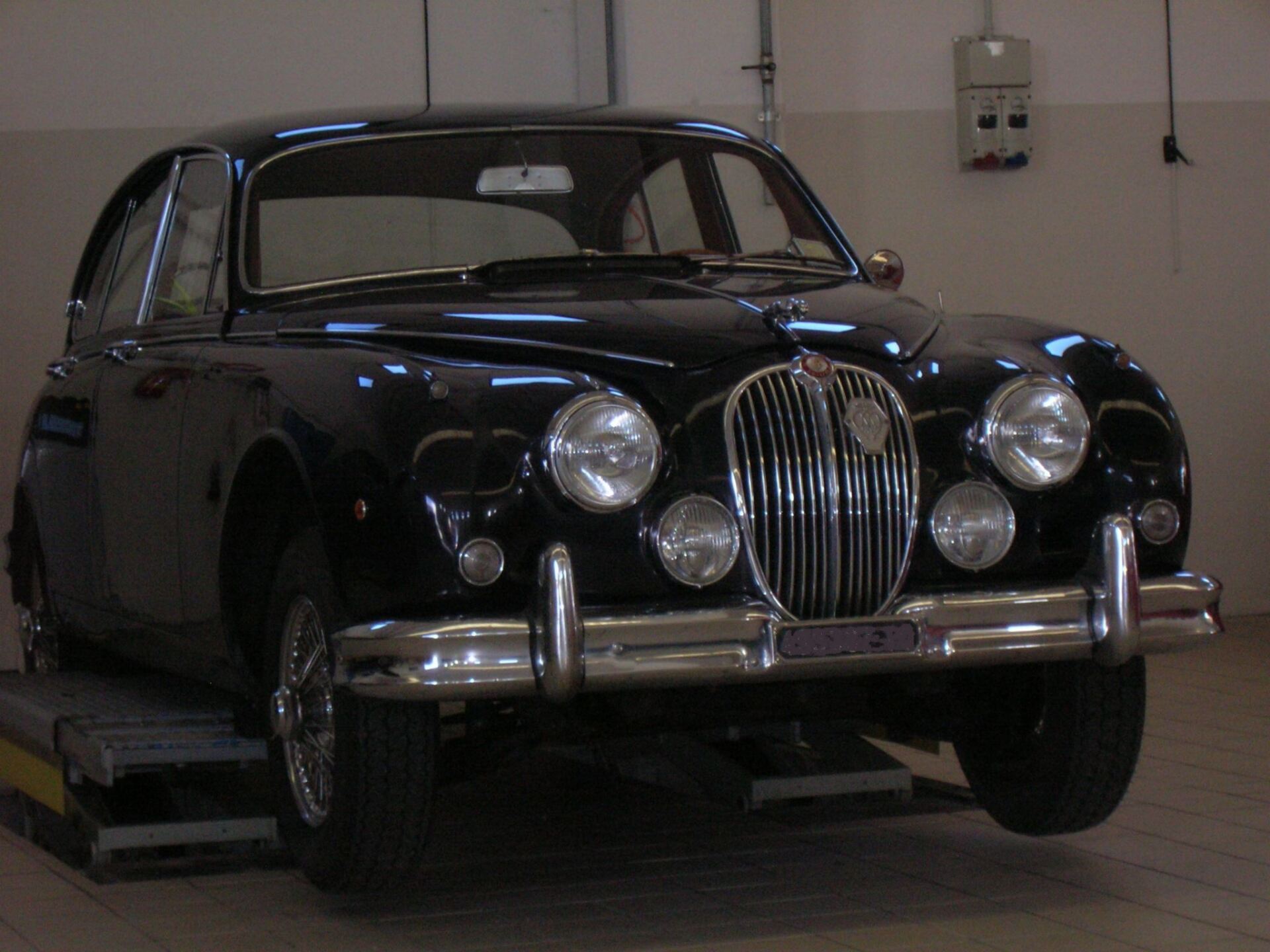 autofficina auto d'epoca