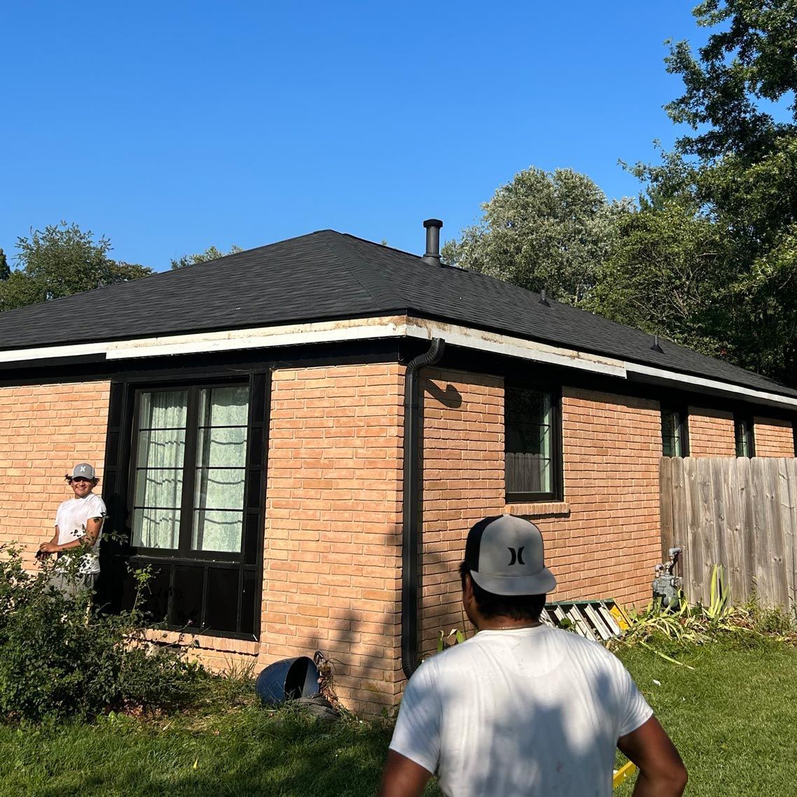 Brick House With Roof — Lockwood, MO — Johnson Brothers Roofing Brick House With Roof — Lockwood, MO — Johnson Brothers Roofing