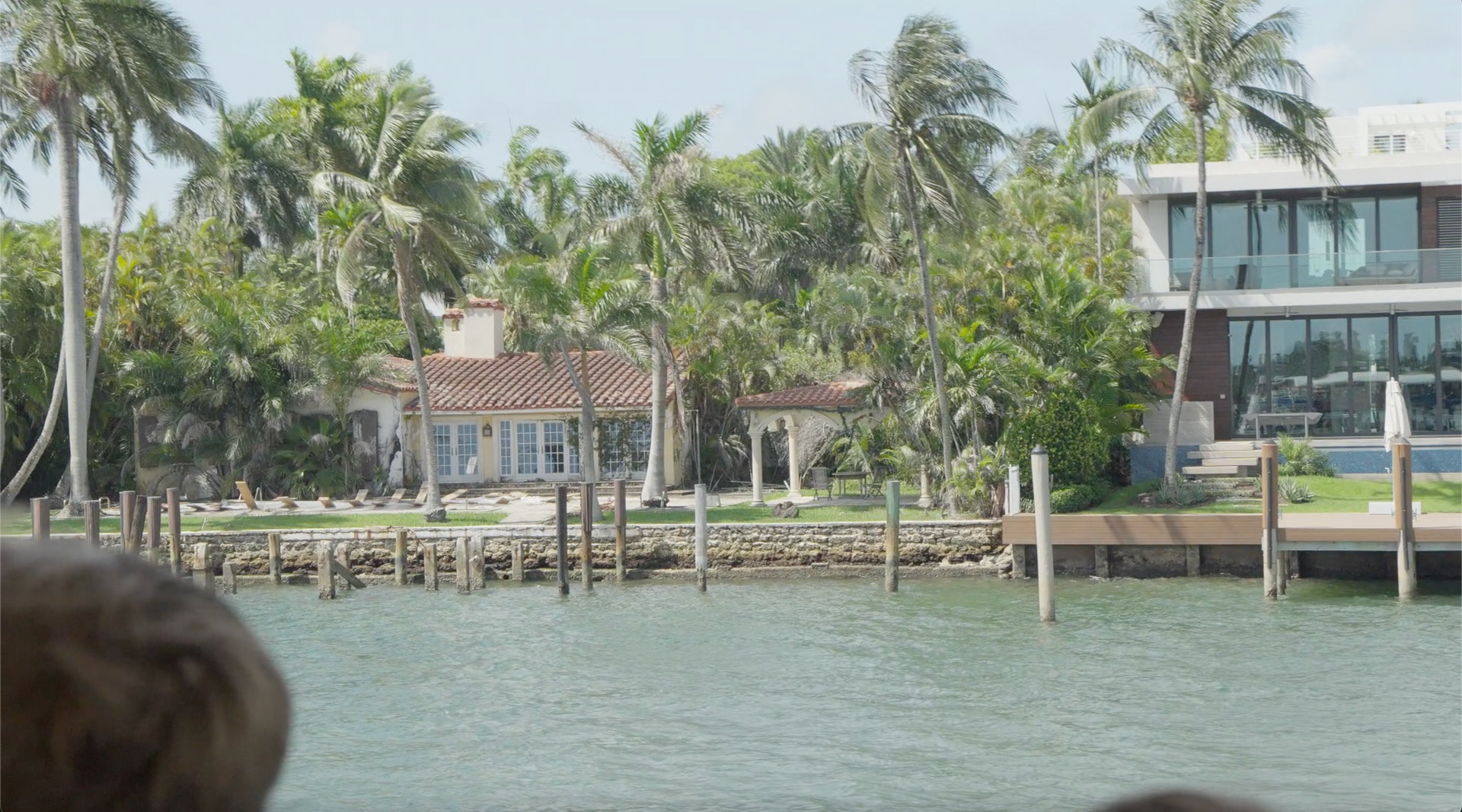 Celebrity Mansions on a Star Island Celebrity boat tour