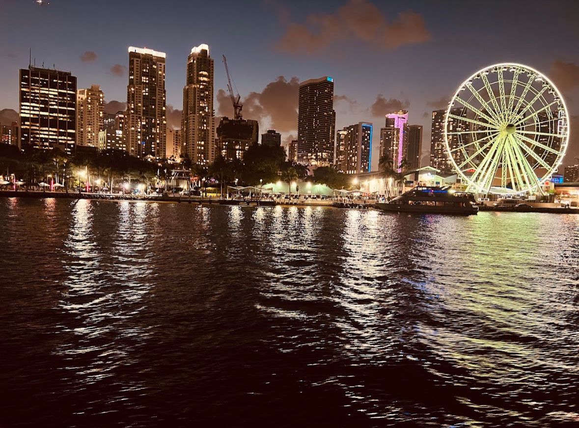 Miami Night Cruise departing daily from Bayside Marketplace