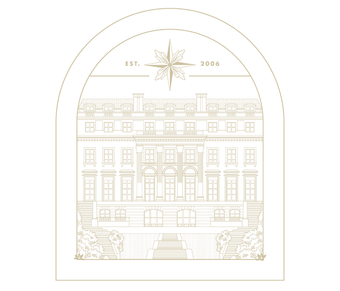 Dibujo minimalista de líneas doradas de un edificio neoclásico dentro de un marco en forma de arco, con un destello estrellado encima.