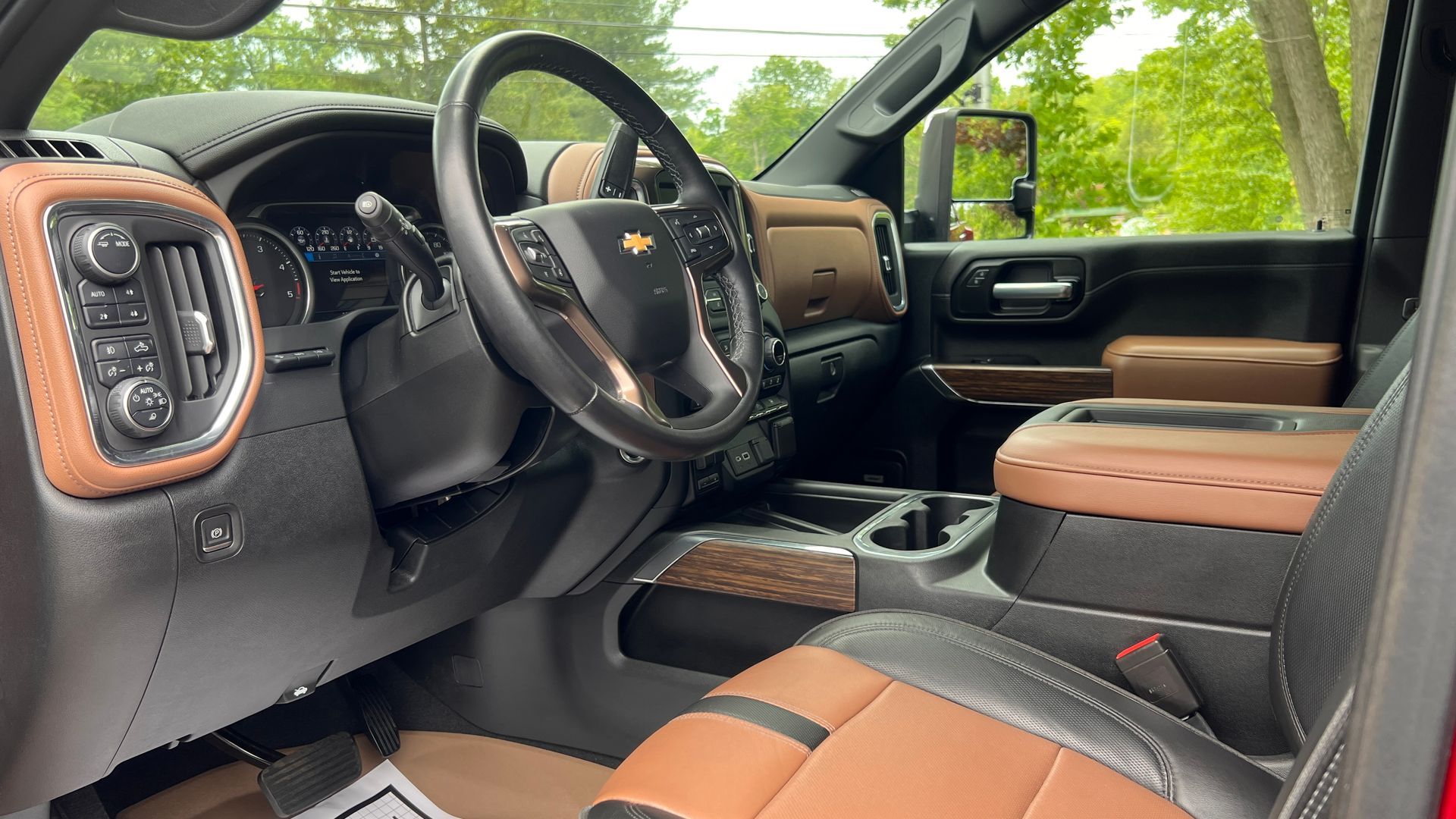 CHEVY INSIDE DETAIL