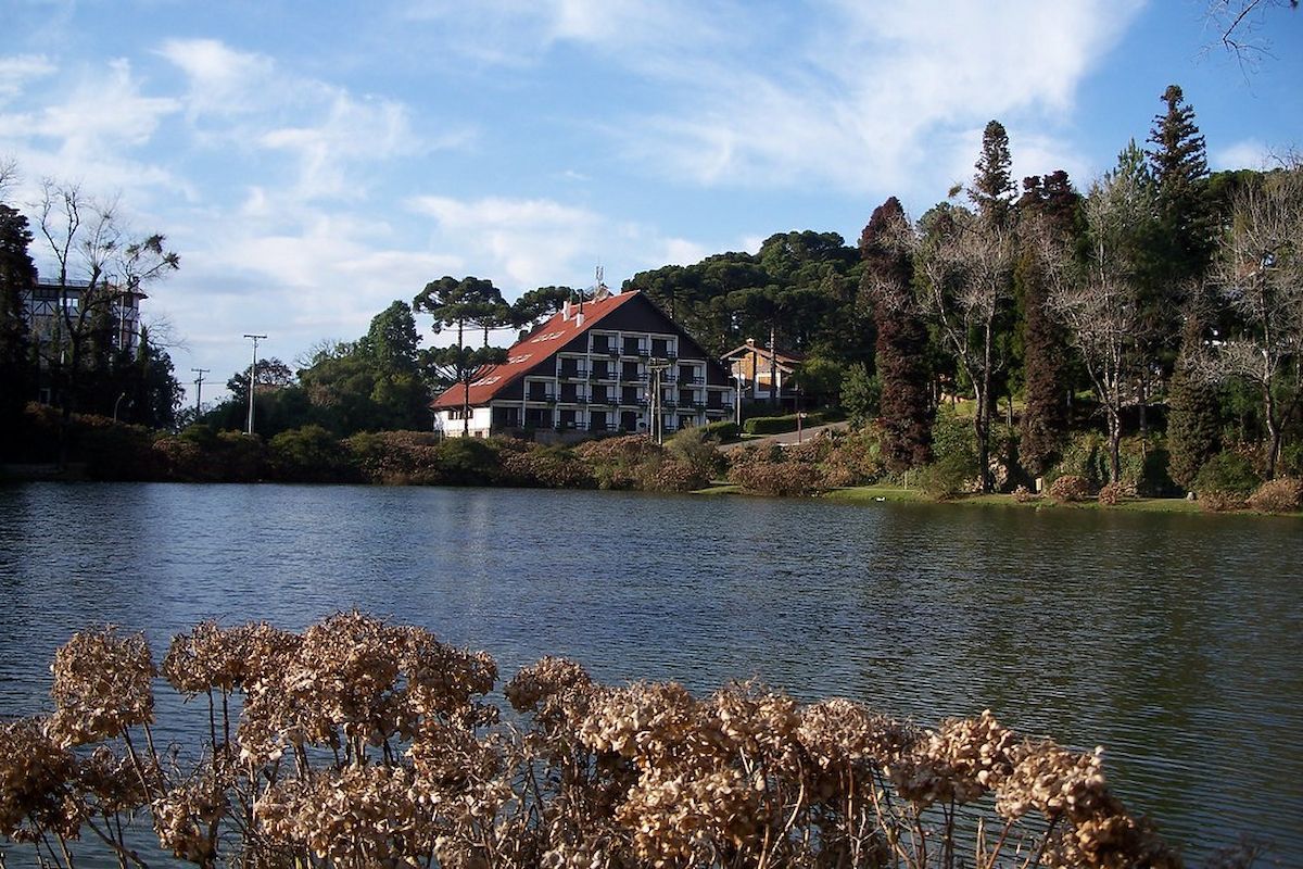 Lago Negro