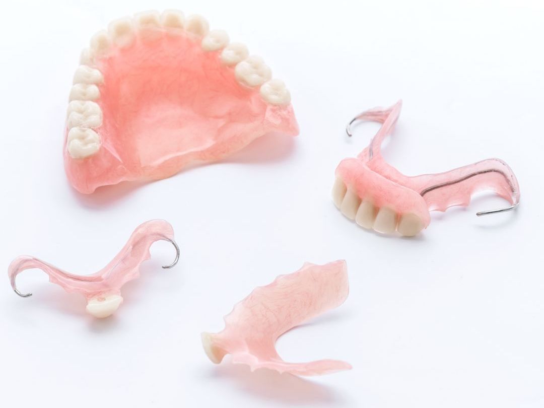 dentures image