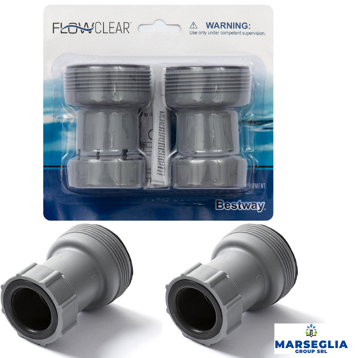 Due adattatori per filtri per piscine Bestway Flowclear nella confezione e due fuori dalla confezione. Plastica grigia.