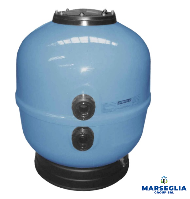 Filtro a sabbia per piscina di forma sferica blu con parte superiore e base nere; porte laterali visibili.