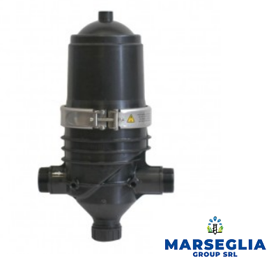 Filtro per acqua in plastica nera con fascia e uscite in acciaio inox, di Marseglia Group SRL.