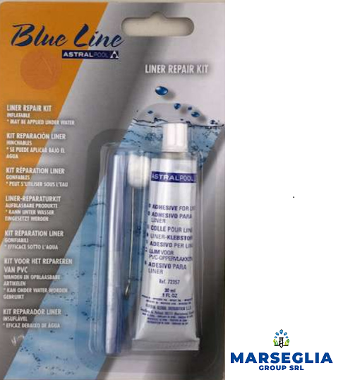 Kit di riparazione per il rivestimento della piscina Blue Line Astral; tubetto di adesivo, spazzola e guaina di plastica.