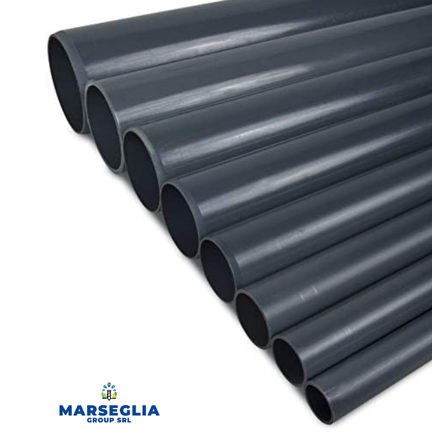 Tubi in PVC grigio scuro di varie dimensioni, disposti in diagonale.