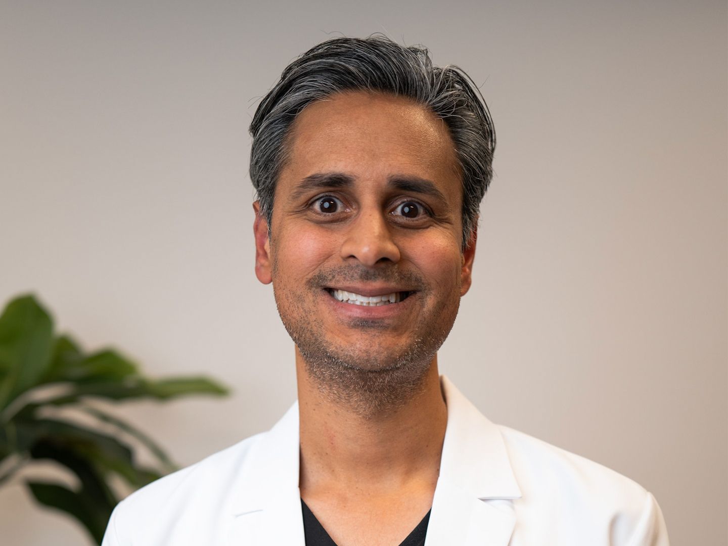 Dr. Vivek Solanki