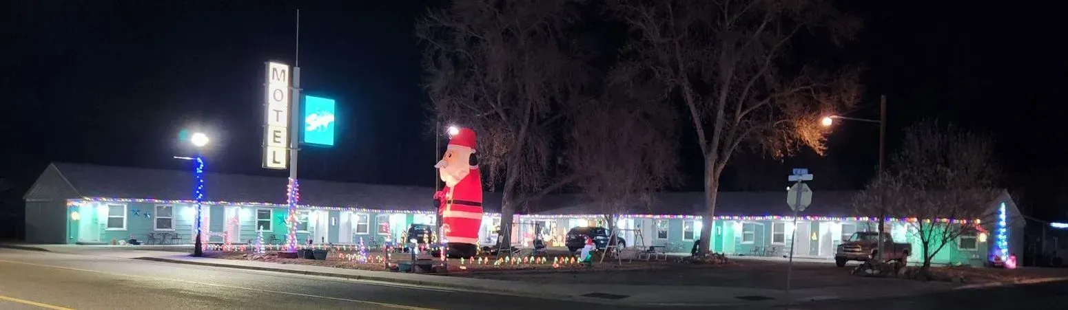 Merry Christmas at Sage Motel in Greybull Wyoming. Near and Close to Yellowstone, Cody Wyoming, Big Horn Mountains.