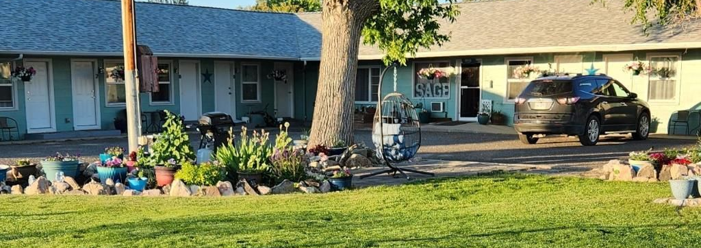 TRAVEL 2026 Sage Motel in Greybull Wyoming. Near and Close to Yellowstone, Cody Wyoming, Big Horn Mountains. 